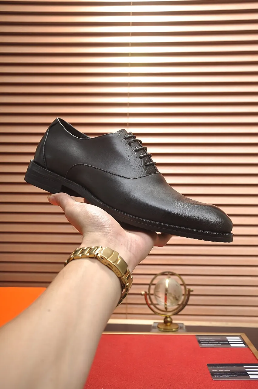 Men's shoes💰460💶[HERMES] (sheepskin lining)🍀Italian top luxury🍀He does not pursue novel styles and gorgeous colors, but attracts the favor of successful men with his flawless, elegant and classic style! This very, very comfortable, simple and stable style makes it easy to match any style! The pattern is absolutely 1:1 refined from the original case, and we strive for excellence in materials, imported cowhide + sheepskin lining💪💪💪extraordinary texture👍! .Black Brown Size: 38-45 (45 customized)